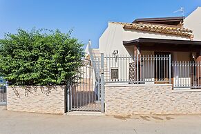 Apartment With Panoramic Terrace, Stunning Seaview!