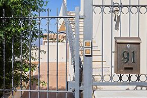 Apartment With Panoramic Terrace, Stunning Seaview!