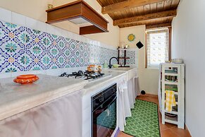 Apartment With Panoramic Terrace, Stunning Seaview!