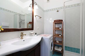 Flat Near The Historic Centre With Private Parking