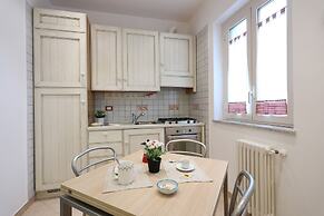 Flat Near The Historic Centre With Private Parking