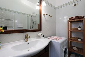 Flat Near The Historic Centre With Private Parking