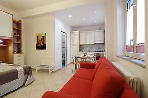 Flat Near The Historic Centre With Private Parking