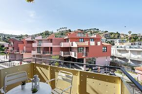 Aci Castello Seaview Apartment With Parking