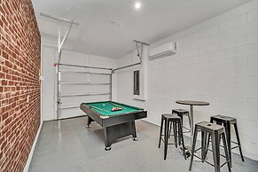 Modern Decor With Themed Rooms, With Retro Game Room and Huge Pool in 