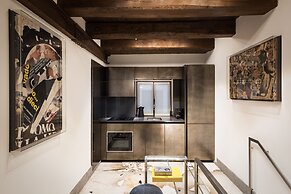 Palazzo delle Pietre Luxury Apartments