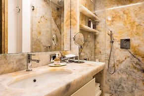 Palazzo delle Pietre Luxury Apartments