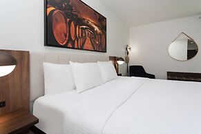 La Quinta Inn & Suites By Wyndham Galt Lodi North