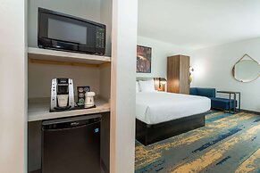 La Quinta Inn & Suites By Wyndham Galt Lodi North