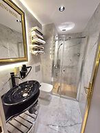 Taksim La Marino Hotel