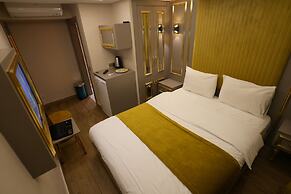 Taksim La Marino Hotel