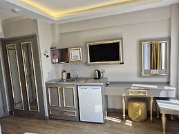 Taksim La Marino Hotel