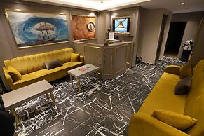 Taksim La Marino Hotel