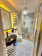 Taksim La Marino Hotel