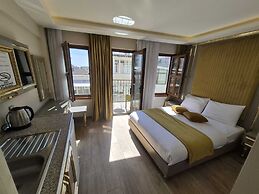 Taksim La Marino Hotel