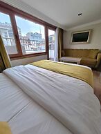 Taksim La Marino Hotel