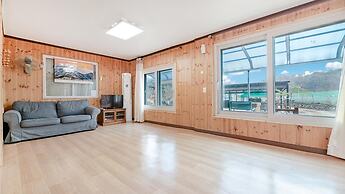 Samcheok Bongsuni-unni Pension