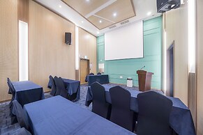 Gangneung Chonpines Ocean Suites Hotel