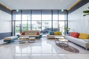 Gangneung Chonpines Ocean Suites Hotel