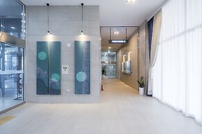 Gangneung Chonpines Ocean Suites Hotel