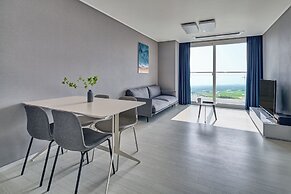 Gangneung Chonpines Ocean Suites Hotel