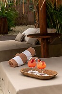 Oom Bubble Boutique Riviera Cancun - Adults Only