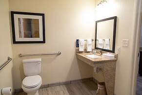 Cobblestone Inn & Suites - Springfield