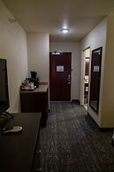 Cobblestone Inn & Suites - Springfield