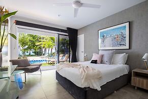 Tenterfield Beachfront Luxury 4 Bedroom Holiday Home