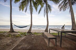 Tenterfield Beachfront Luxury 4 Bedroom Holiday Home