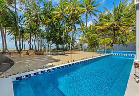 Tenterfield Beachfront Luxury 4 Bedroom Holiday Home