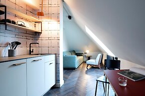 The Lubo - self check-in