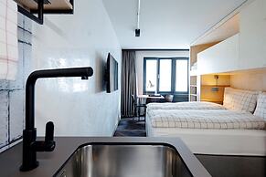 The Lubo - self check-in