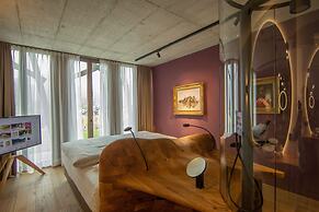 Lartor Resort