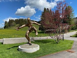 Lartor Resort