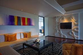 Artotel TS Suites Surabaya
