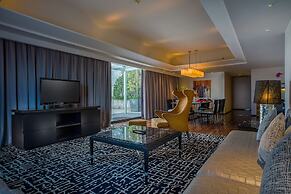 Artotel TS Suites Surabaya