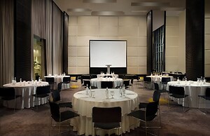 Artotel TS Suites Surabaya