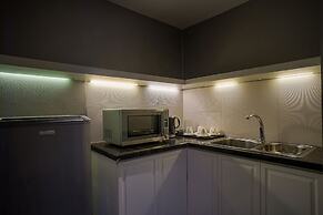 Artotel TS Suites Surabaya