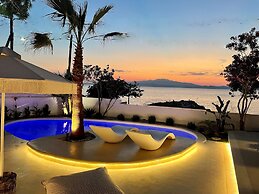 Byblos Aqua, The Amazing Sea Front Villa