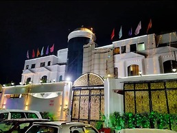 Goroomgo Mandakini Royale Kanpur