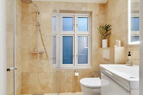 250 Sqm Smack Bang in the Center of Copenhagen