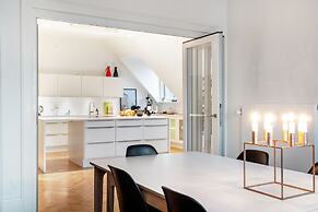 250 Sqm Smack Bang in the Center of Copenhagen
