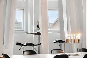 250 Sqm Smack Bang in the Center of Copenhagen