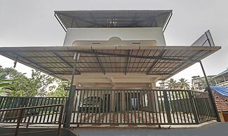 Treebo Nirupama, 750m from Aluva Railway station