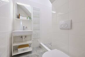 Hedera Estate, Hedera A30