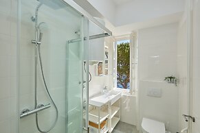 Hedera Estate, Hedera A30