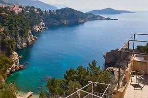 Hedera Estate, Hedera A30