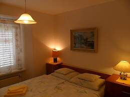 Zlato - With Pool - SA5 Maslina