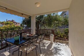 Mirica - Close to the Beach - A1